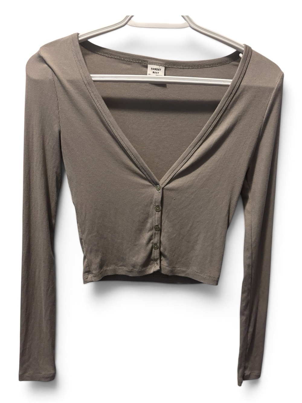 Sunday Best Taupe Button-Front V-Neck Cropped Long Sleeve Top XS